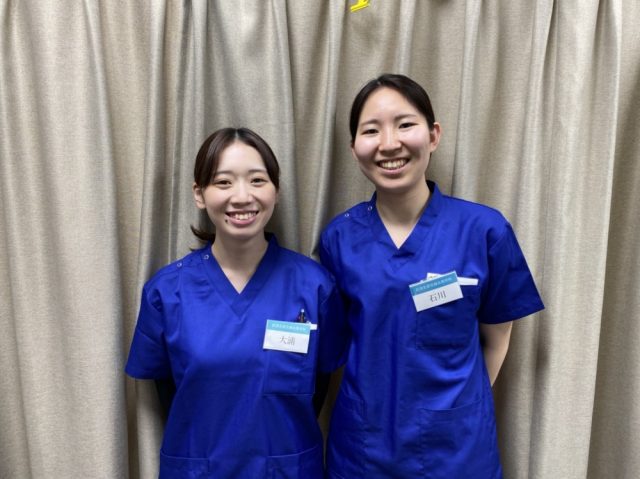 女性スタッフ写真